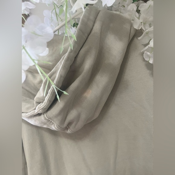 Abrand Jeans Sweater - Picture 5 of 9